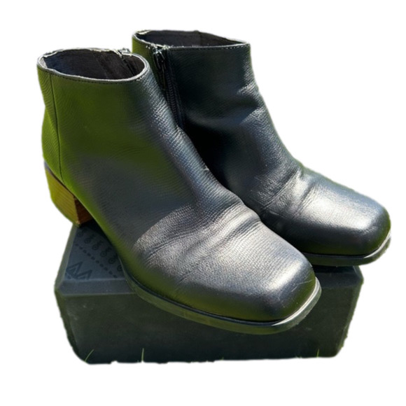 Camper square toe block heel leather ankle boots - size US 8 EUC - Picture 1 of 16